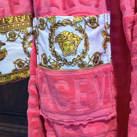 Versace Pink Terrycloth Bathrobe - Picture 3 of 9